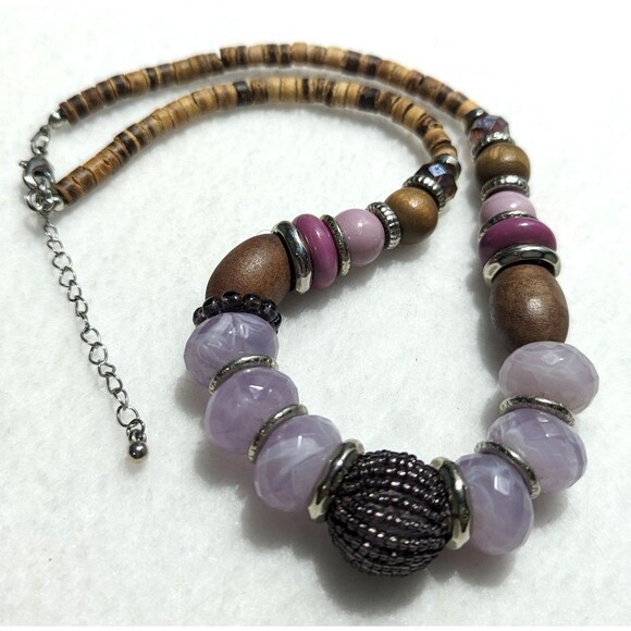 Boho Bold Shades of Lavender Brown Beaded Necklace - Picture 3 of 11